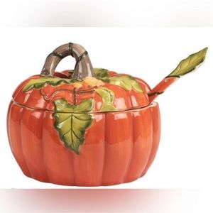 Certified International Botanical
Harvest 3D 3-quart Soup Tureen w Ladle